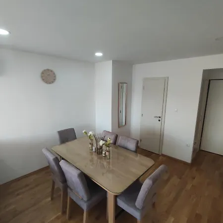 아파트 Ivanka & Old Town View